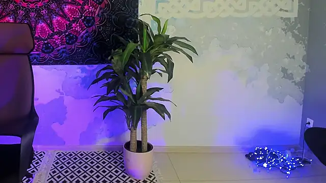 Snapshot of LilaMaharani chatting on 06-02-26, 12:49 LilaMaharani online show from 06-02-26, 12:49