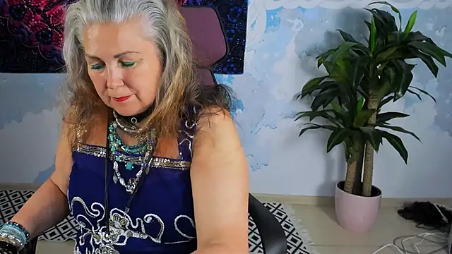 Snapshot of LilaMaharani chatting on 06-04-26, 12:43 LilaMaharani online show from 06-04-26, 12:43