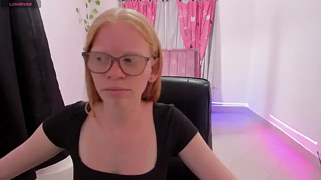 Albingirl online show from 04-08-26, 08:21