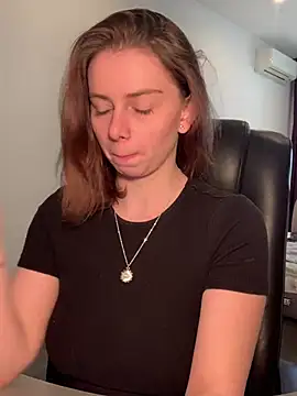 VelvetChloe online show from 04-15-26, 09:48