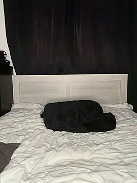 Angel of Hell online show from 06-04-26, 04:11