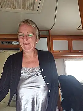 lescoquinsdu40 online show from 03-11-26, 10:09