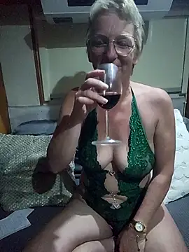 lescoquinsdu40 online show from 04-09-26, 08:04