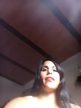 Snapshot of Maracuchitam chatting on 07-15-26, 01:51 Maracuchitam online show from 07-15-26, 01:51