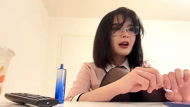 Snapshot of CartiBlue chatting on 03-01-26, 02:39 CartiBlue online show from 03-01-26, 02:39