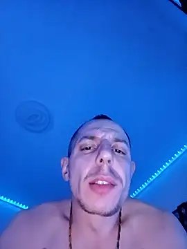 Hugo1993 online show from 04-01-26, 07:44