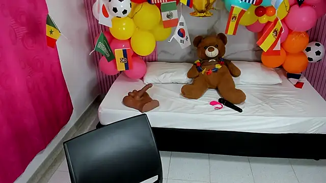 Mily17  online show from 06-29-26, 11:10