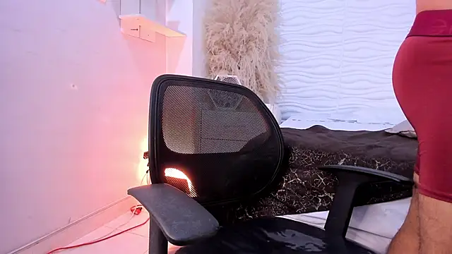 MaxiStanford online show from 03-08-26, 02:04