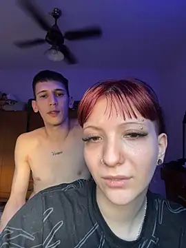 Snapshot of Foxxyice chatting on 03-04-26, 08:49 Foxxyice online show from 03-04-26, 08:49