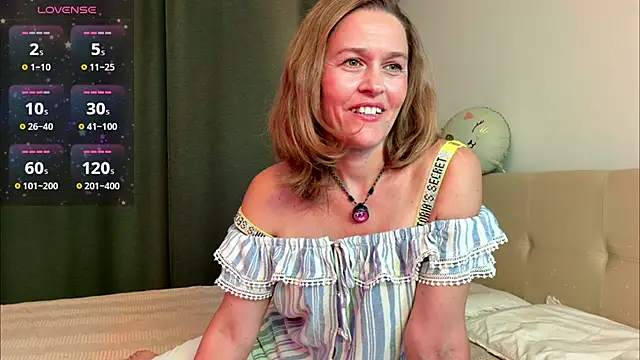 Lizacams online show from 07-08-26, 05:13