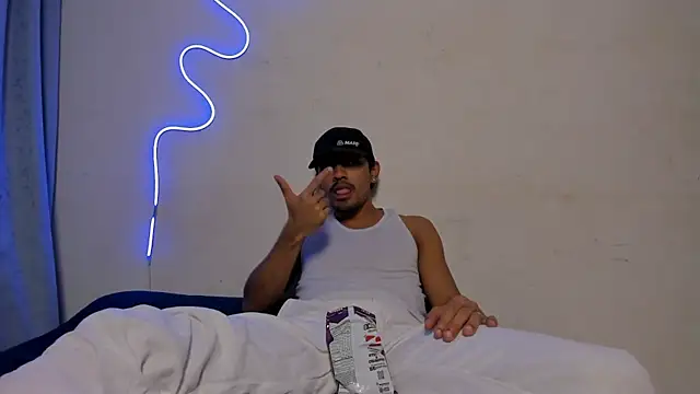 jossi12345j online show from 04-08-26, 02:46