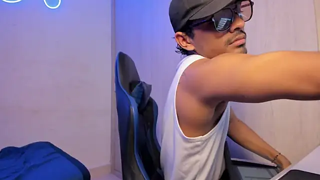 jossi12345j online show from 04-06-26, 01:12