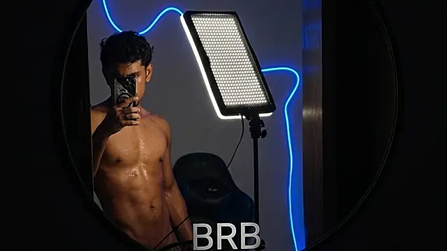 jossi12345j online show from 04-04-26, 02:34