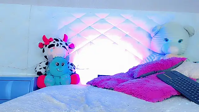 catriona queen16 online show from 07-19-26, 03:59