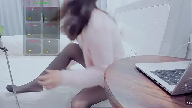 yuanlian66 online show from 03-11-26, 12:21