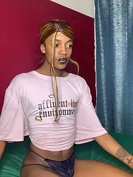 Snapshot of Kinky-Nicky04 chatting on 07-14-26, 12:33 Kinky-Nicky04 online show from 07-14-26, 12:33