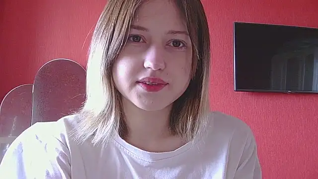 Snapshot of Beloved_Mary chatting on 05-10-26, 06:17 Beloved Mary online show from 05-10-26, 06:17