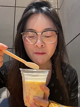 hot soft22 online show from 03-04-26, 10:45