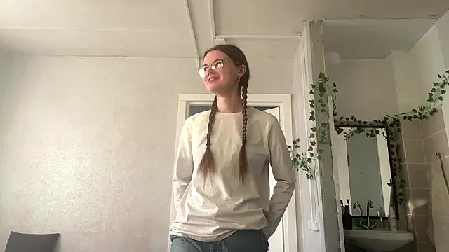 Snapshot of DedraOdneal chatting on 03-04-26, 02:58 DedraOdneal online show from 03-04-26, 02:58