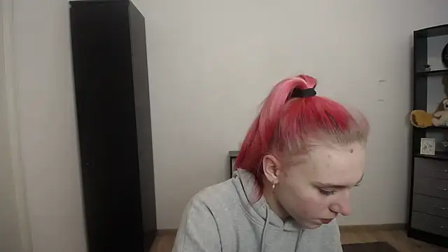 Scarlett lil online show from 03-26-26, 08:01