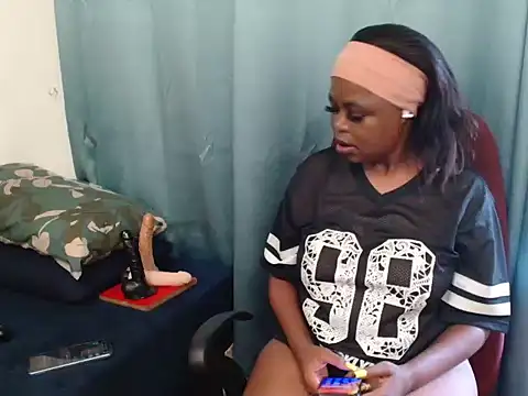 Snapshot of SpicyKittyxxx chatting on 03-02-26, 12:01 SpicyKittyxxx online show from 03-02-26, 12:01