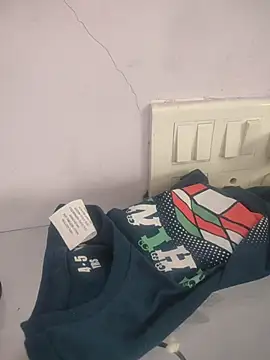 Tamillaxmi12 online show from 04-15-26, 07:36