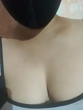 Tamillaxmi12 online show from 03-26-26, 05:44