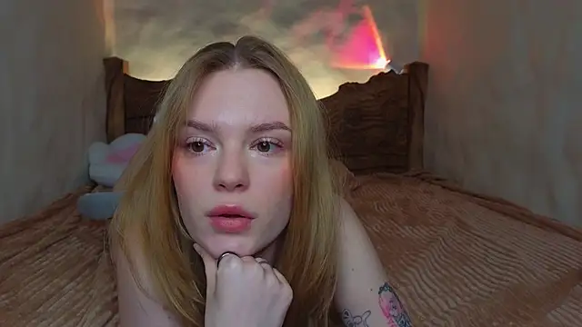 cyberl0ve  online show from 03-25-26, 04:39