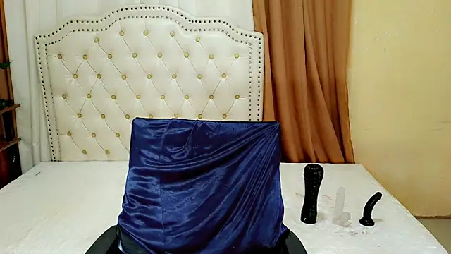 Seductive sophie online show from 07-29-26, 01:16