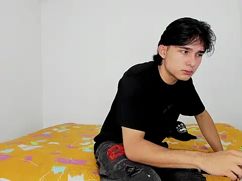 monky 0002 online show from 05-19-26, 08:05
