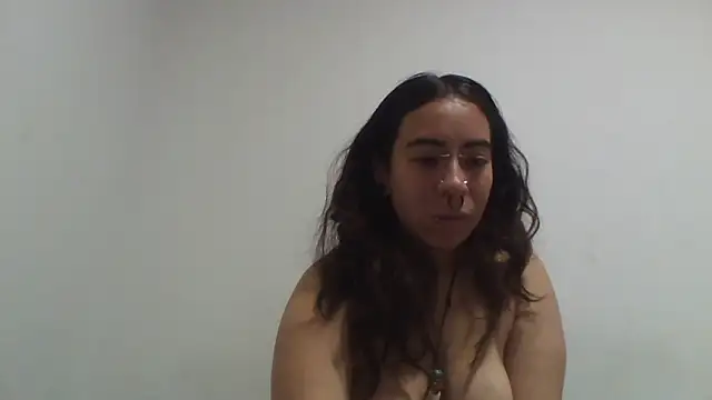 Moonandzukko online show from 04-15-26, 12:38