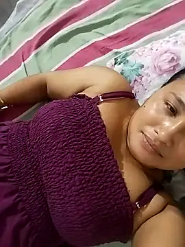 Snapshot of Rashi_bhabi chatting on 05-11-26, 03:18 Rashi bhabi online show from 05-11-26, 03:18