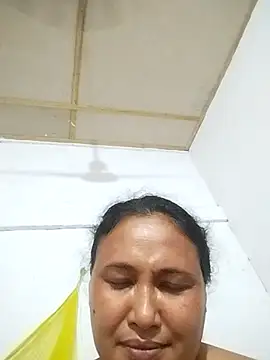Snapshot of Rashi_bhabi chatting on 07-08-26, 04:29 Rashi bhabi online show from 07-08-26, 04:29