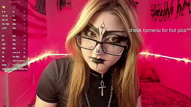 Snapshot of CucKuhta chatting on 06-10-26, 04:30 CucKuhta online show from 06-10-26, 04:30
