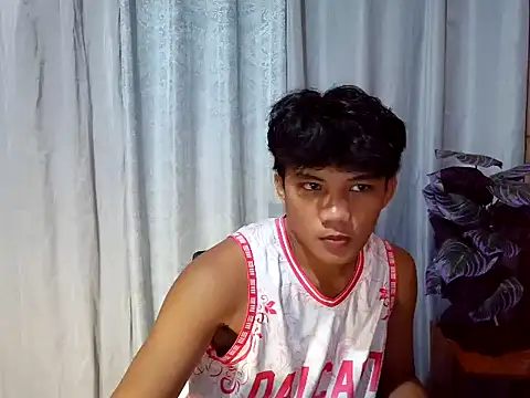 Snapshot of marksurelyhard chatting on 05-19-26, 07:15 marksurelyhard online show from 05-19-26, 07:15