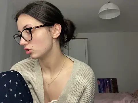 Ellamay06 online show from 03-31-26, 09:06