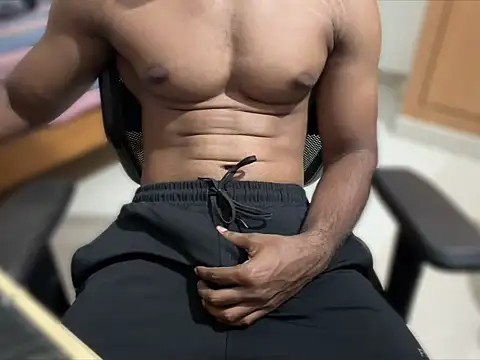 Snapshot of kratosTheHunk chatting on 06-08-26, 11:33 kratosTheHunk online show from 06-08-26, 11:33