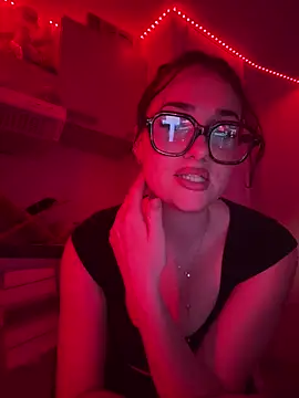 Claraaaaa06 online show from 04-06-26, 07:48