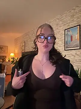 Claraaaaa06 online show from 04-03-26, 07:31