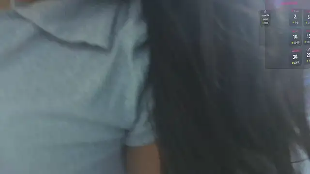 Snapshot of amarahanks11 chatting on 06-12-26, 03:48 amarahanks11 online show from 06-12-26, 03:48