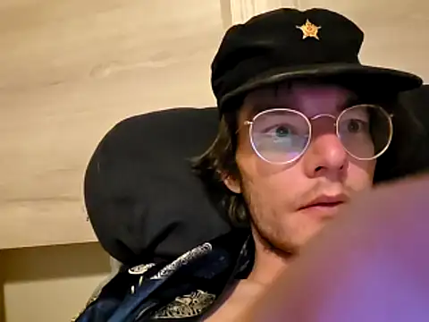 Snapshot of KinkyKittyBoy chatting on 03-25-26, 07:41 KinkyKittyBoy online show from 03-25-26, 07:41