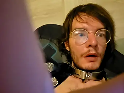 Snapshot of KinkyKittyBoy chatting on 04-09-26, 06:19 KinkyKittyBoy online show from 04-09-26, 06:19