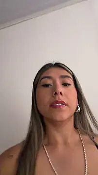 stefanyqueen69 online show from 07-22-26, 03:58