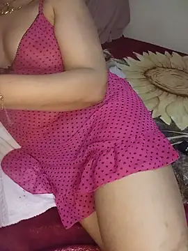 Snapshot of Hayat-zahri chatting on 06-14-26, 02:46 Hayat-zahri online show from 06-14-26, 02:46