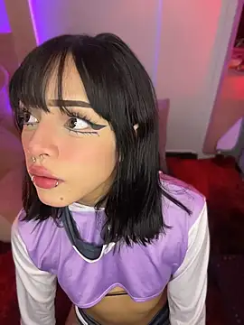 Taylor  0 online show from 04-17-26, 01:03