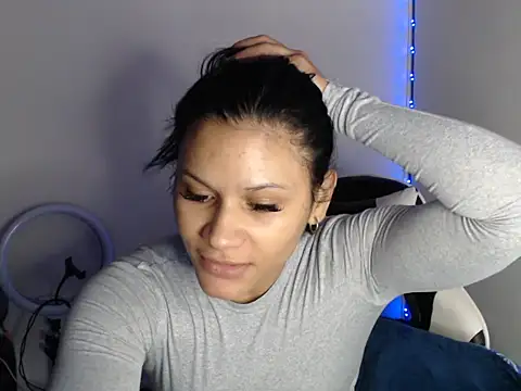 Snapshot of KathLovee chatting on 05-11-26, 01:01 KathLovee online show from 05-11-26, 01:01