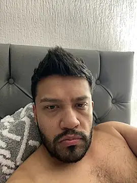 Snapshot of leonartho223 chatting on 03-02-26, 03:29 leonartho223 online show from 03-02-26, 03:29