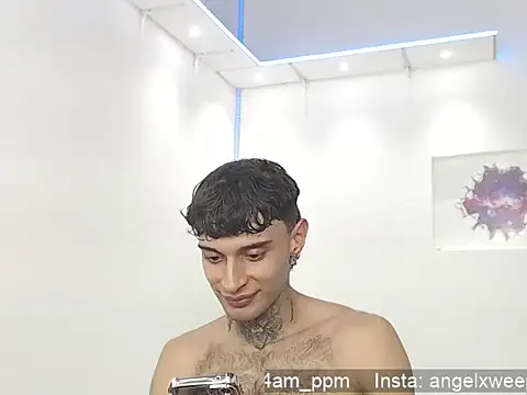 yourxcyberxangel online show from 04-12-26, 08:34