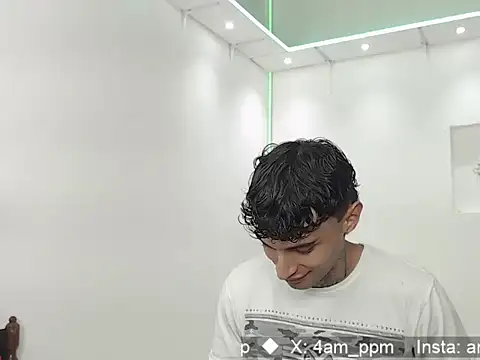 yourxcyberxangel online show from 04-17-26, 02:09