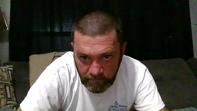 Snapshot of Beaededpainter chatting on 07-08-26, 08:42 Beaededpainter online show from 07-08-26, 08:42